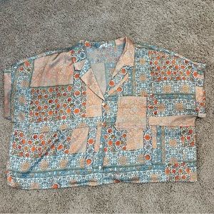 Flowy boxy fit button up blouse with cute bohemian pattern
